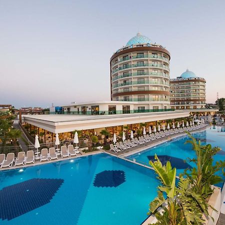 Dream World Aqua Hotel Side Exterior photo